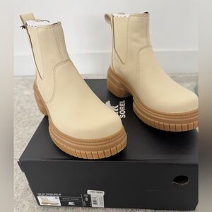 SOREL Women's Ona Ave Waterproof Chelsea Boot, Size: 8 - NWT